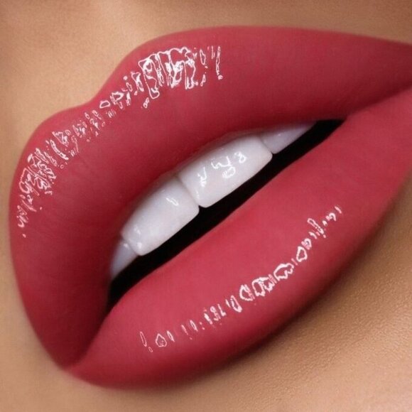 PAT McGRATH LABS LUST GLoss Lip Gloss Heavy Petal Brillant Shine Long Wearing - Picture 2 of 4